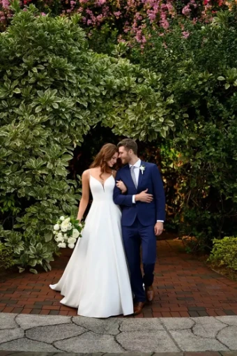 Essense of Australia D3080 #0 default thumbnail