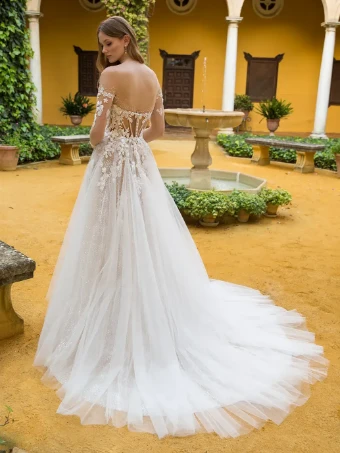 Blue by Enzoani Sale Phoenix #0 Ivory/Ivory/Nude thumbnail