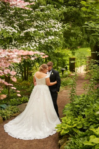 Essense of Australia Sale D2815 #0 Ivory/Porcelain thumbnail