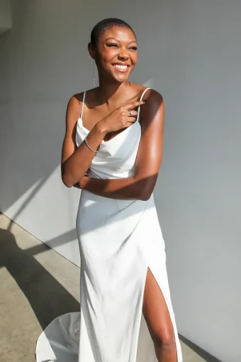 Essense of Australia Sale D3589 #4 Ivory thumbnail