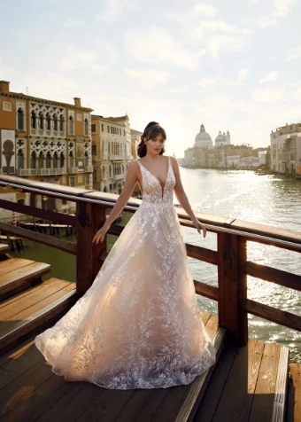 Madam Burcu Sale 3021 #3 Ivory/Ivory thumbnail