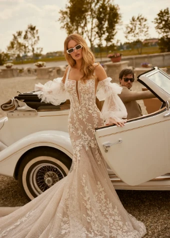 Madam Burcu Sale 5017 #4 Ivory/Cappuccino thumbnail