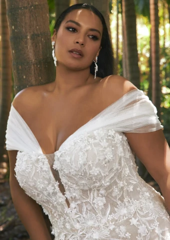 Pronovias Sale Baikal #1 Off White thumbnail