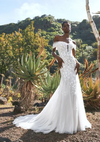 Pronovias Sale Baikal #6 Off White thumbnail