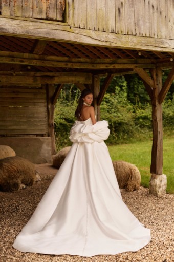 Milla Nova ONYXELLE #2 thumbnail