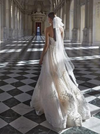 Pronovias LUCREZIA #2 thumbnail