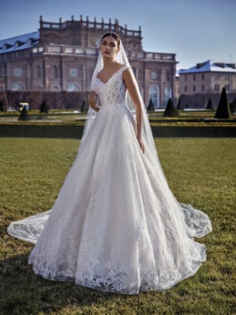 Pronovias Melisandra #0 thumbnail