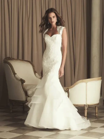 Paloma Blanca 4455 #0 default thumbnail